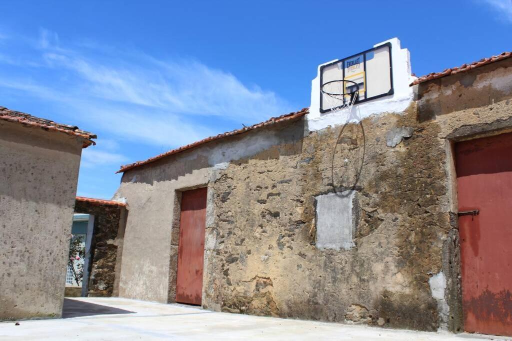 Вилла House With Pool And Garden In Esmoriz Near Porto Экстерьер фото